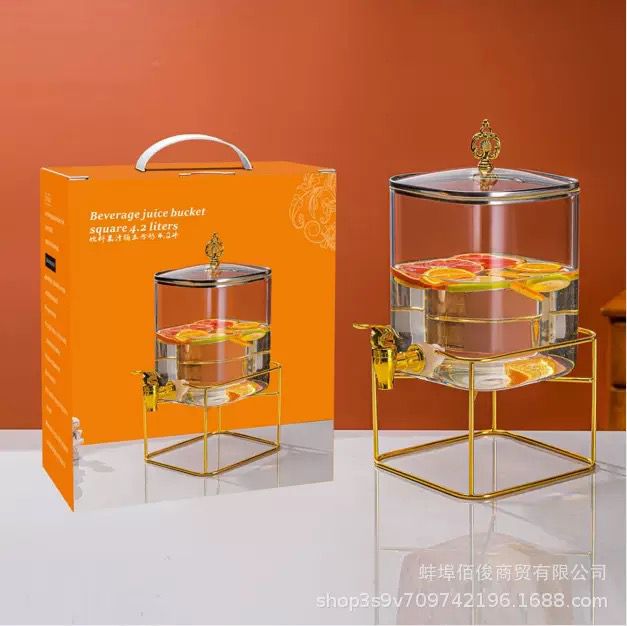 Water dispenser glass material